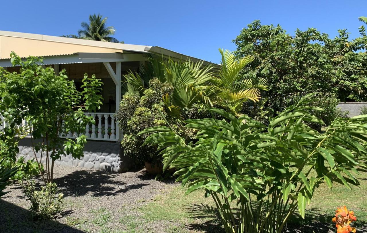 Pare Lodge Tahiti Pirae Exterior photo