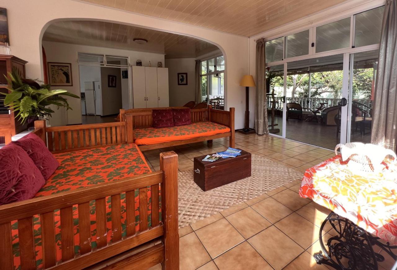 Pare Lodge Tahiti Pirae Exterior photo