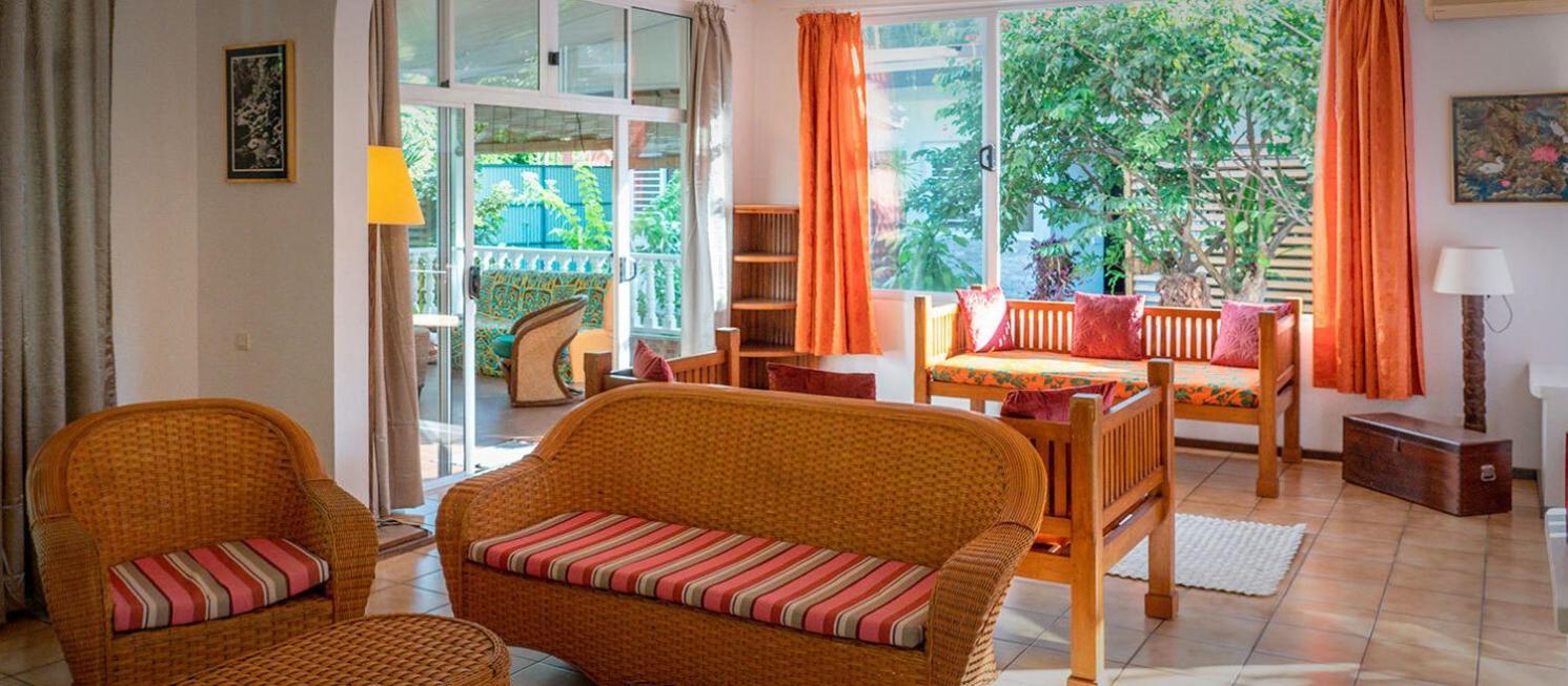 Pare Lodge Tahiti Pirae Exterior photo